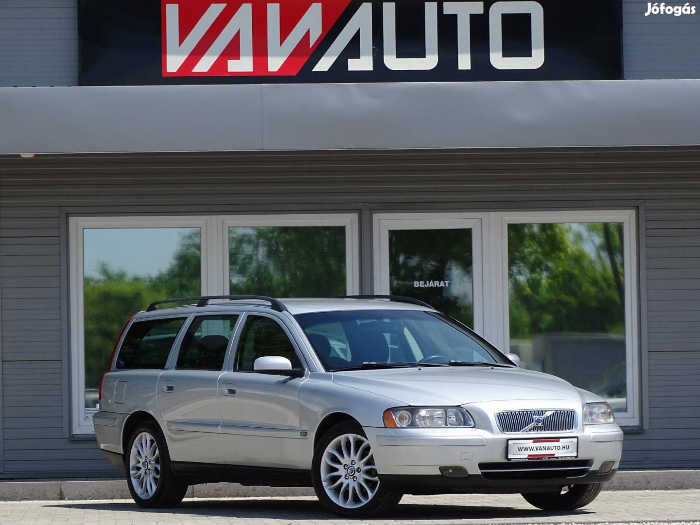 Volvo V70 2.4 D [D5] Kinetic Frissen'Szervizelt...